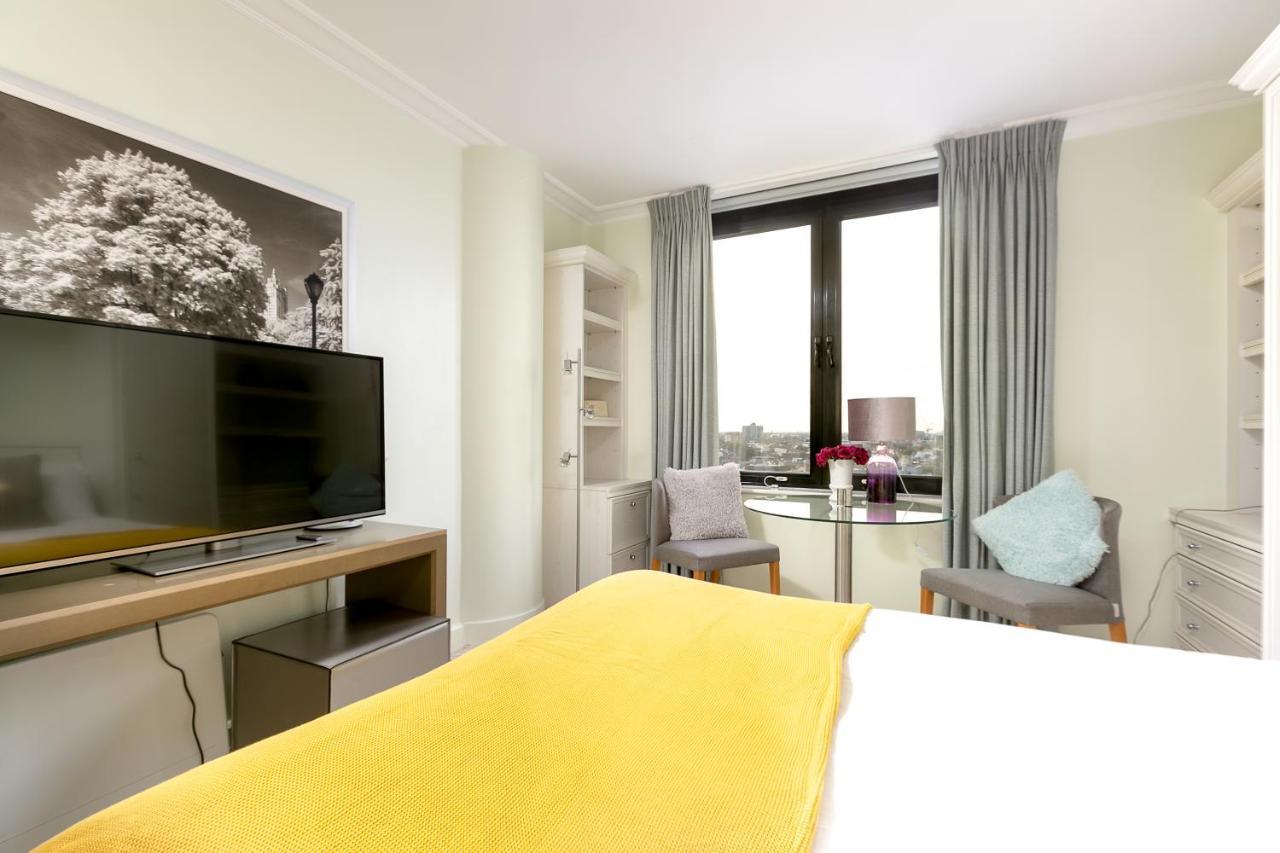 Point West Apartments ลอนดอน ภายนอก รูปภาพ