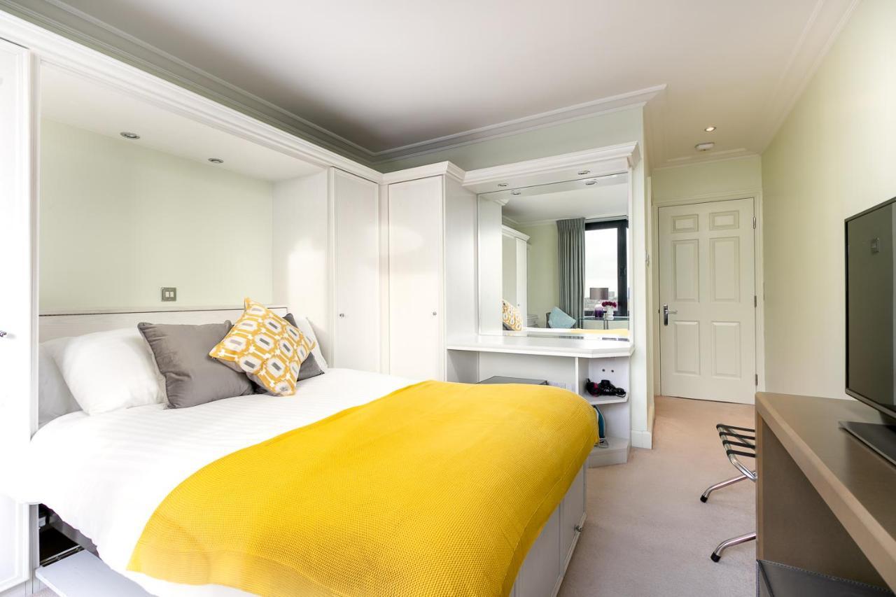 Point West Apartments ลอนดอน ภายนอก รูปภาพ