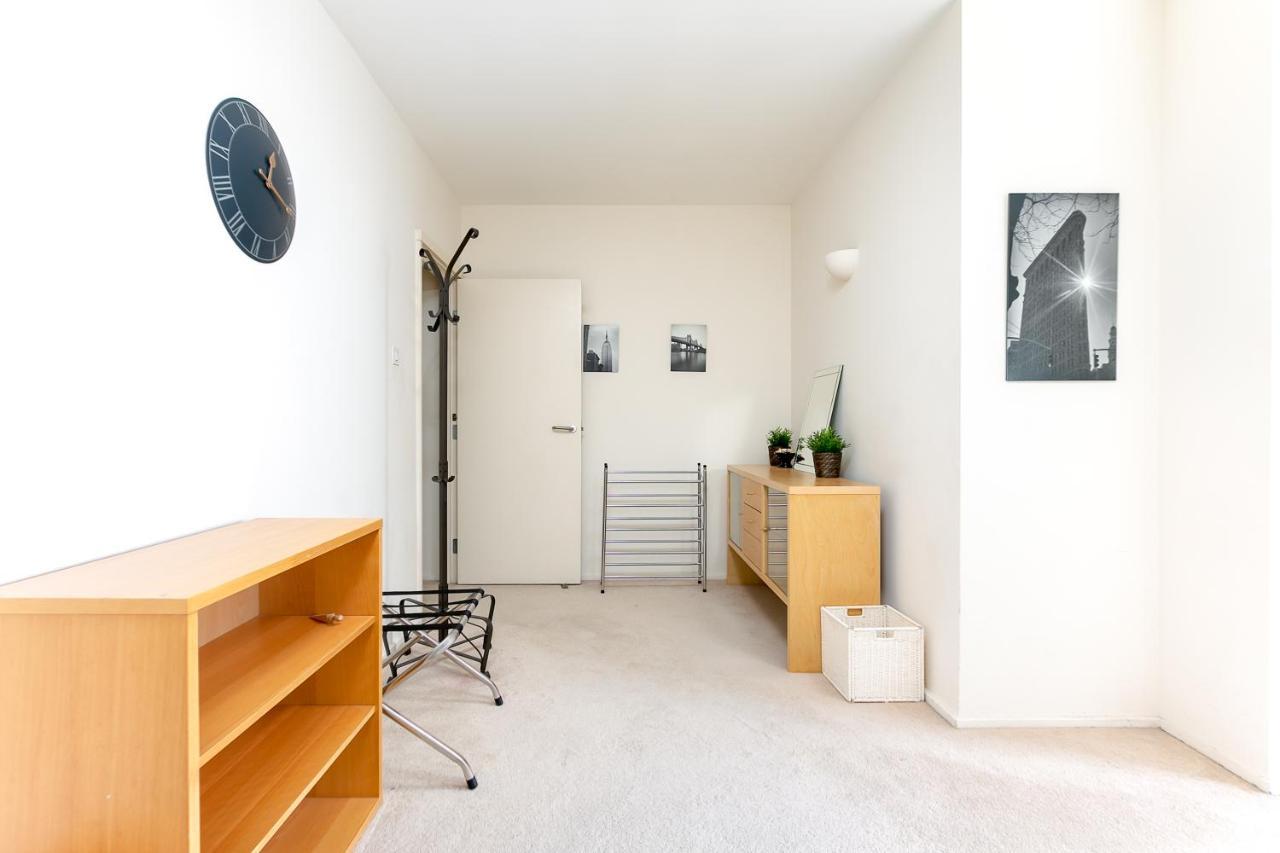 Point West Apartments ลอนดอน ภายนอก รูปภาพ